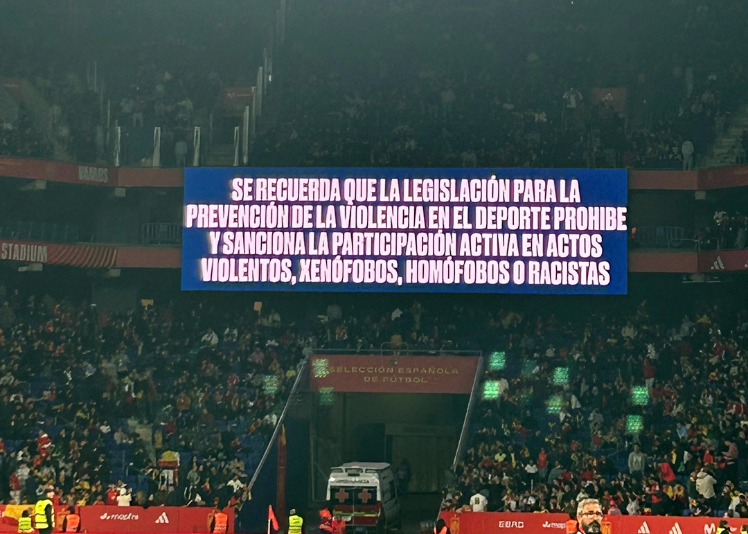 Cánticos racistas en el España-Egipto generan condena e investigación por delito de odio