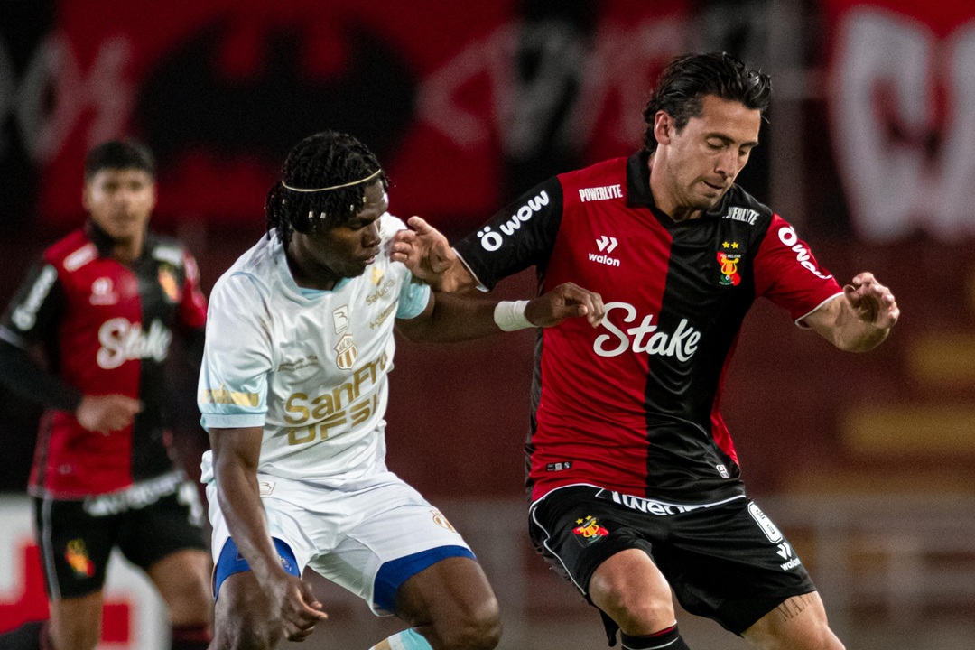 Macará sufre derrota ante Melgar en la Tarde Rojinegra