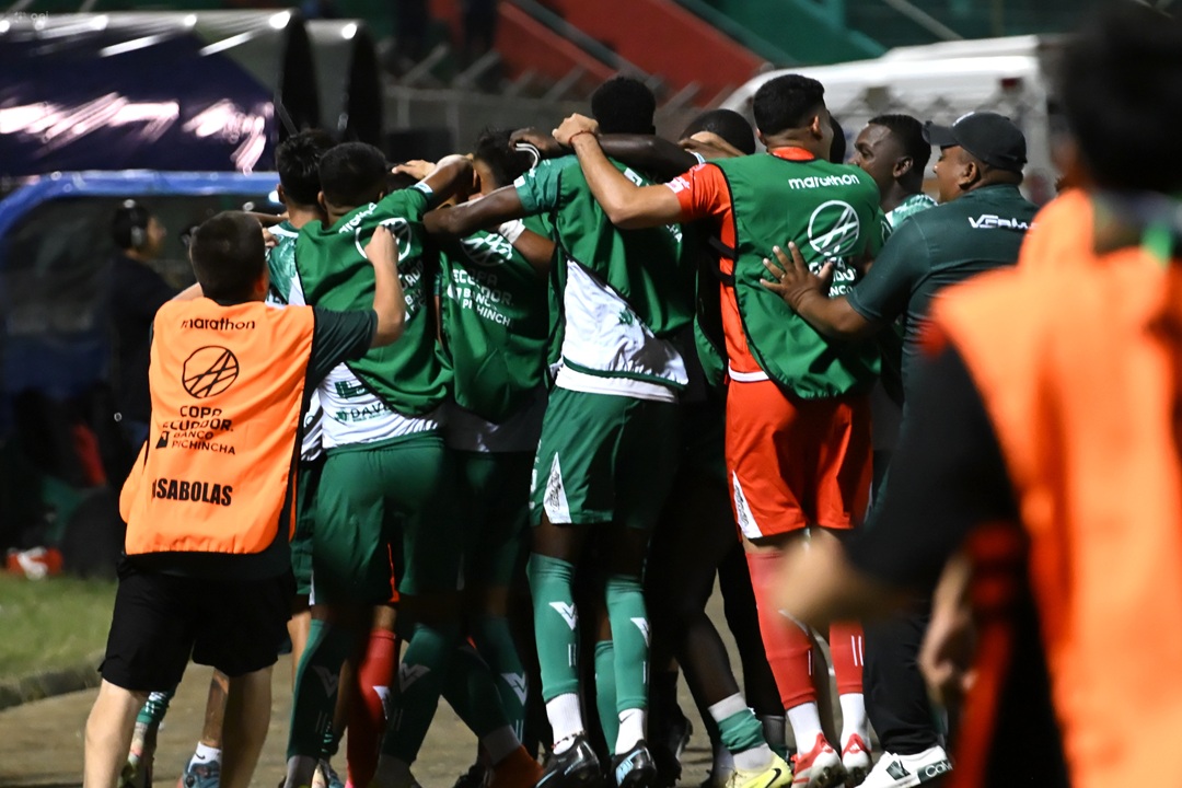 Liga de Portoviejo supera en los penales a Libertad y se cita con Barcelona en octavos de la Copa Ecuador
