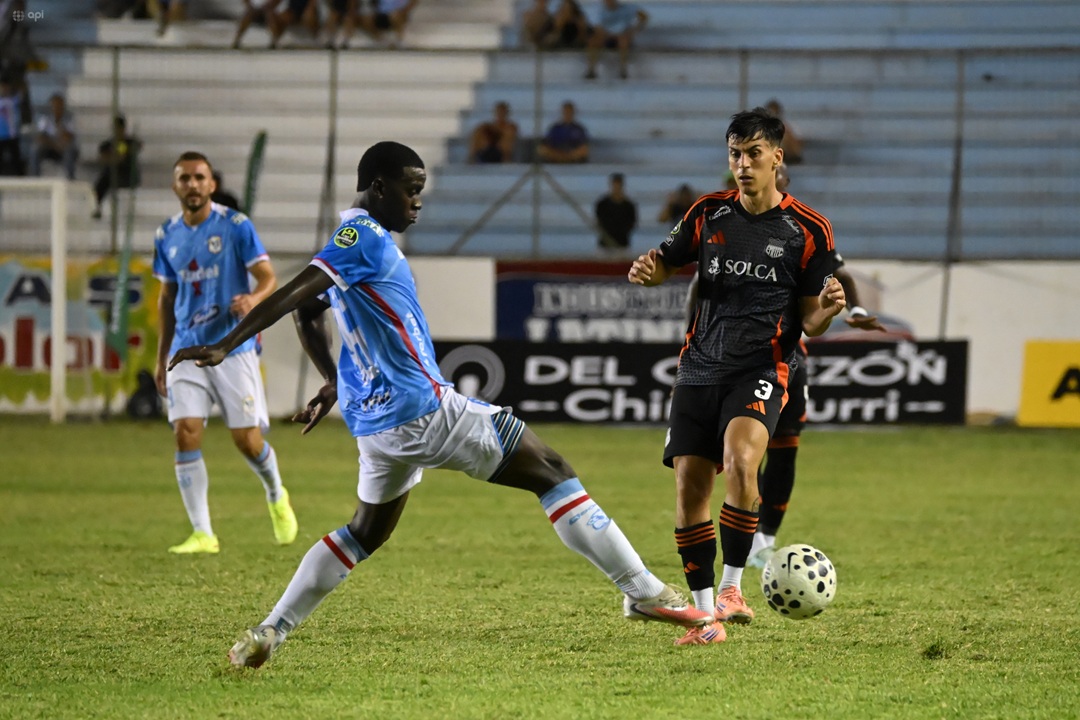Emelec, bajo el mando interino de Cristian Nasuti, empata contra el Manta