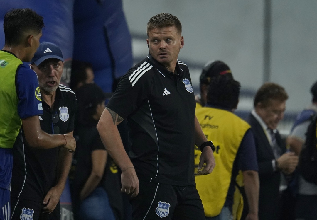 Cristian Nasuti encabeza el cuerpo técnico interino de Emelec tras la salida de Vicente Sánchez