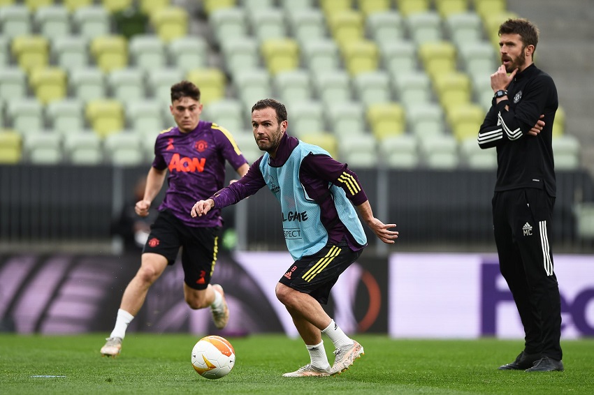 Manchester United renueva con el español Juan Mata