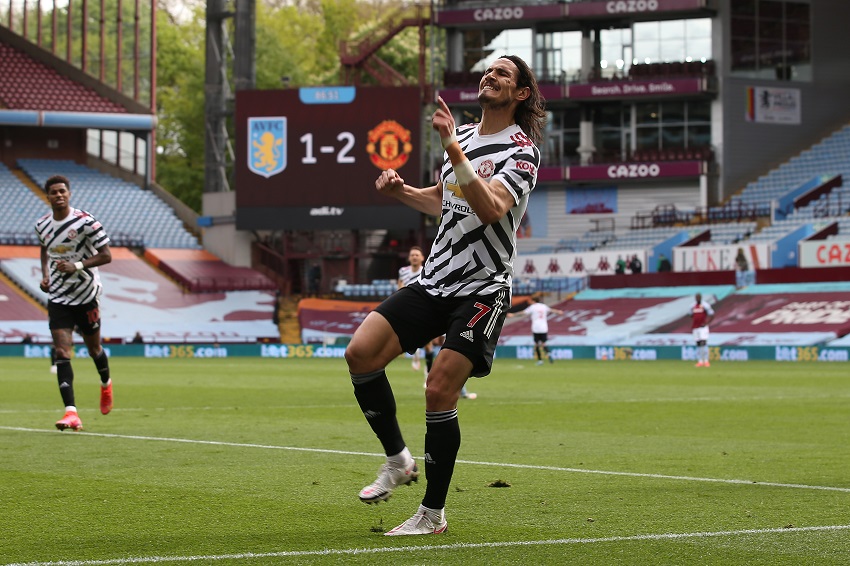 El entrenador de Manchester United se pronuncia sobre el futuro de Edinson Cavani
