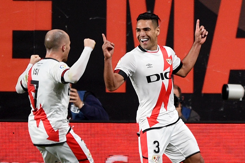 (Video) Rayo Vallecano, con gol de Falcao, hunde a un Barcelona sin ideas