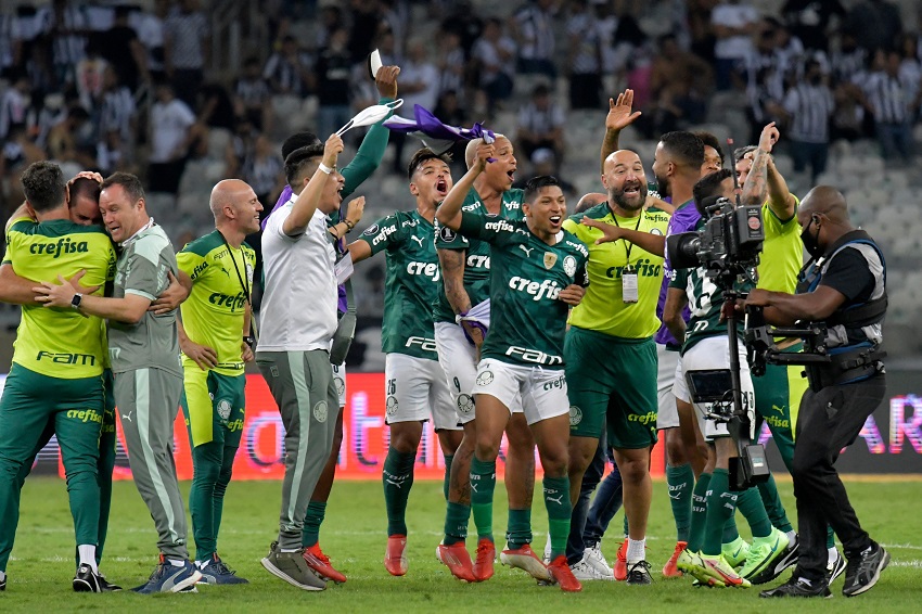 (Video) Palmeiras clasifica a la final y espera por Flamengo o Barcelona