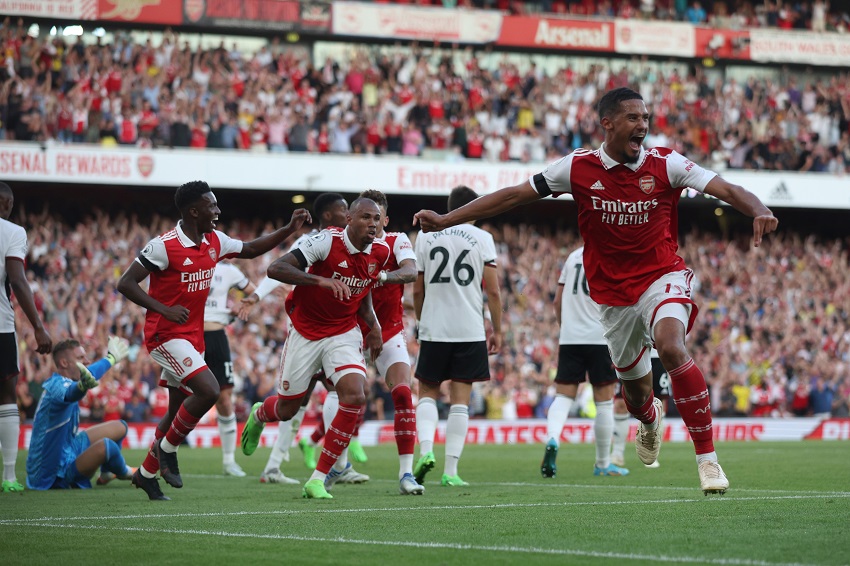 La Premier League regresa con clásicos en Londres y Manchester