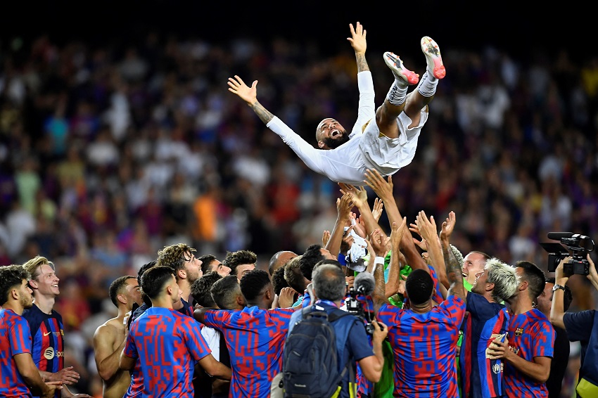 FC Barcelona Pumas Dani Alves