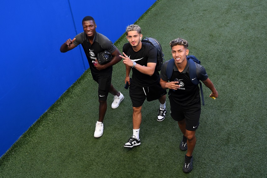 Moisés Caicedo Jeremy Sarmiento Premier League