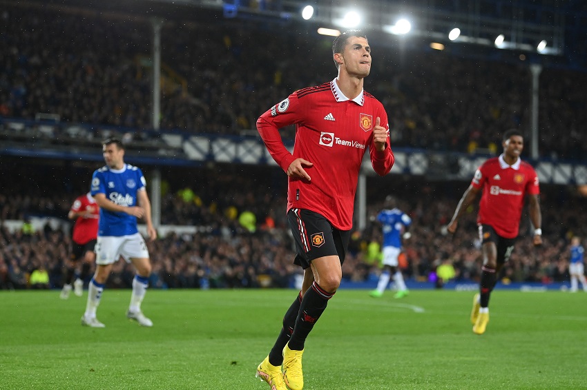 Cristiano Ronaldo capitaliza la remontada del Manchester United contra el Everton