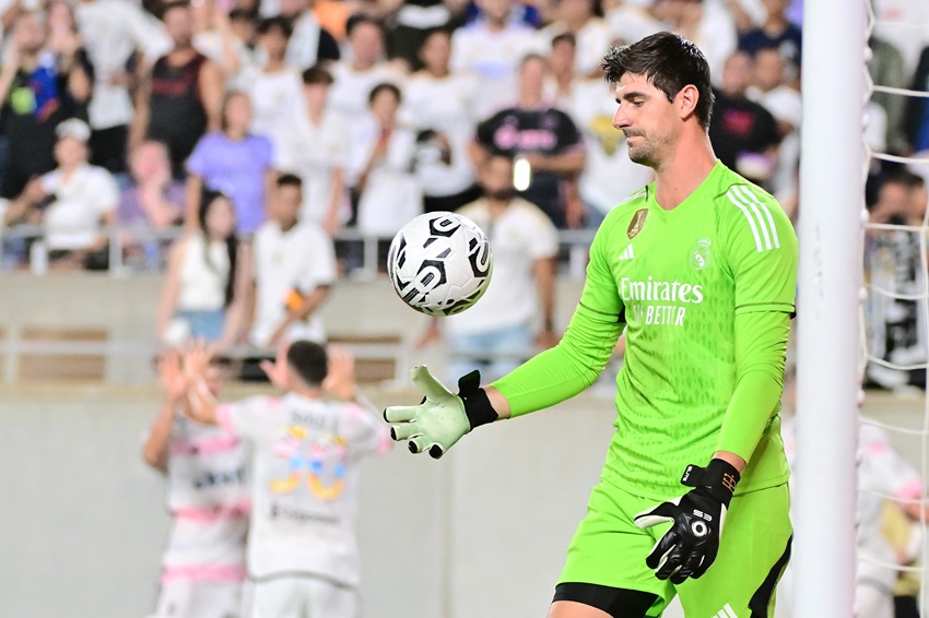 Thibaut Courtois señala que su recuperación va "muy bien", pero que no estará en la Eurocopa
