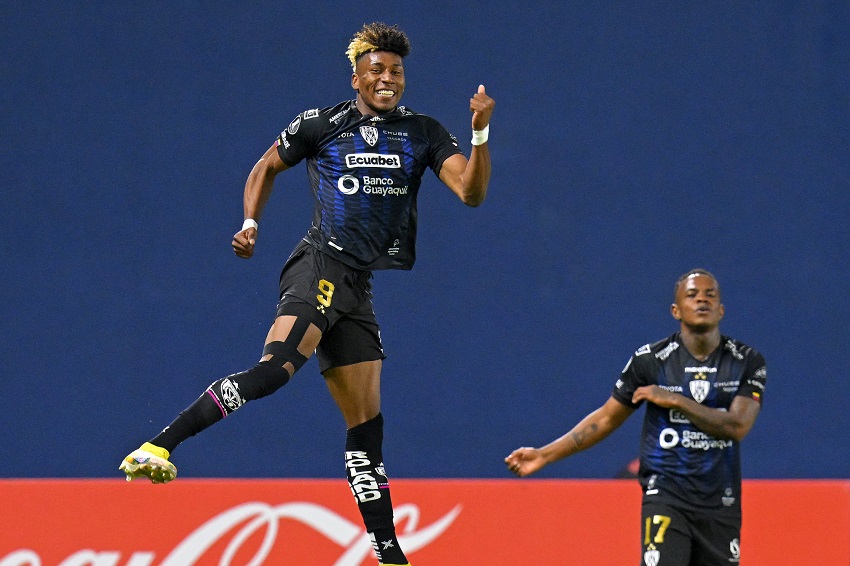Independiente del Valle supera a Argentinos Juniors y se adueña del grupo E