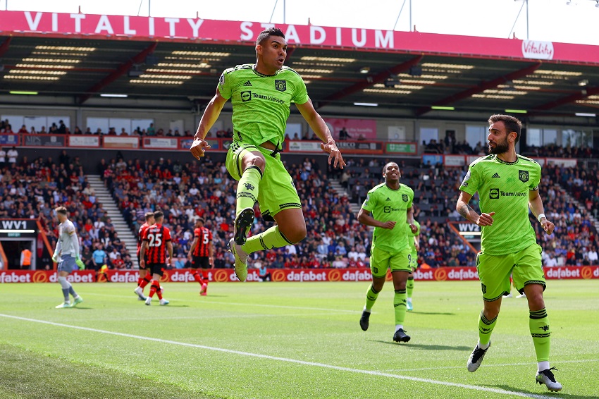 Manchester United doblega a Bournemouth y queda a un paso de clasificar a Champions
