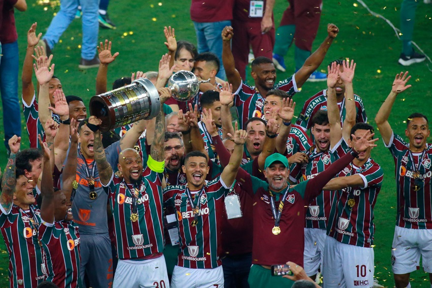 Fluminense levanta su anhelado primer título en la Libertadores al vencer a Boca Juniors