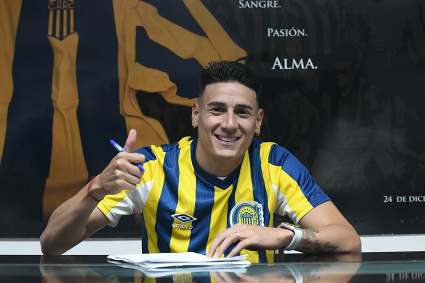 Mauricio Martínez, que logró el doblete con Liga de Quito, concreta su vuelta a Rosario Central
