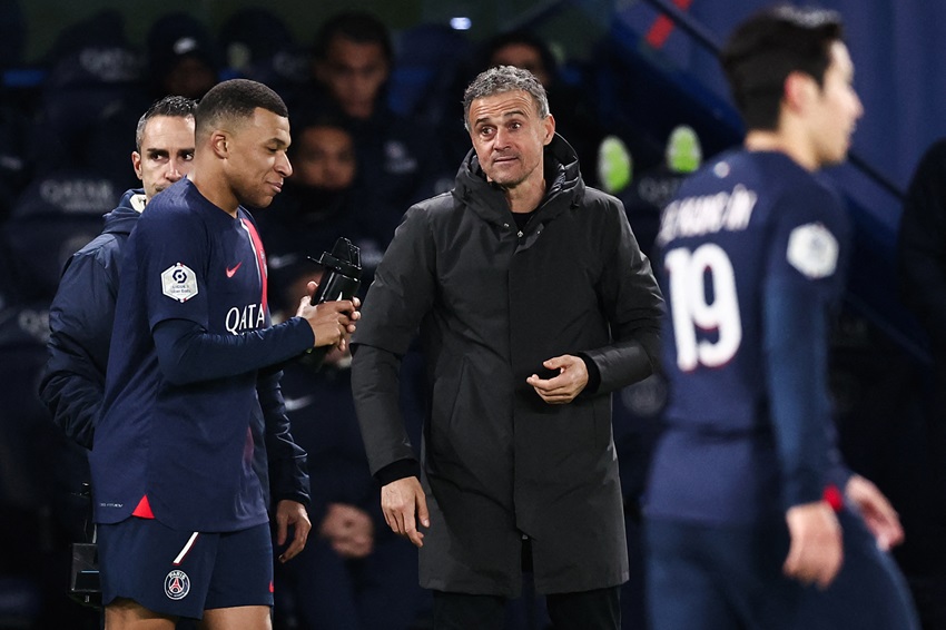 Luis Enrique evita entrar en detalles, pero deja un claro mensaje sobre la inminente salida de Kylian Mbappé
