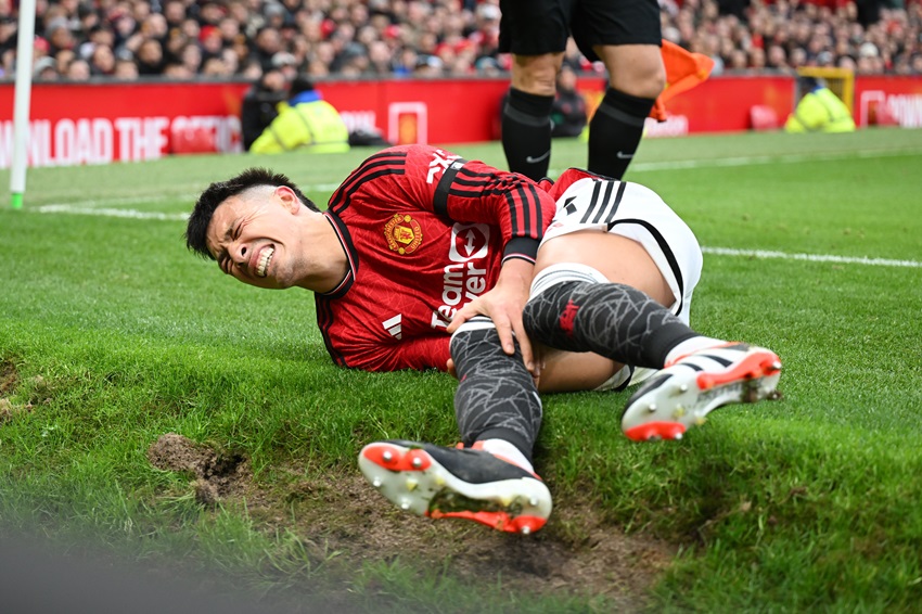 Lisandro Martínez, Manchester United