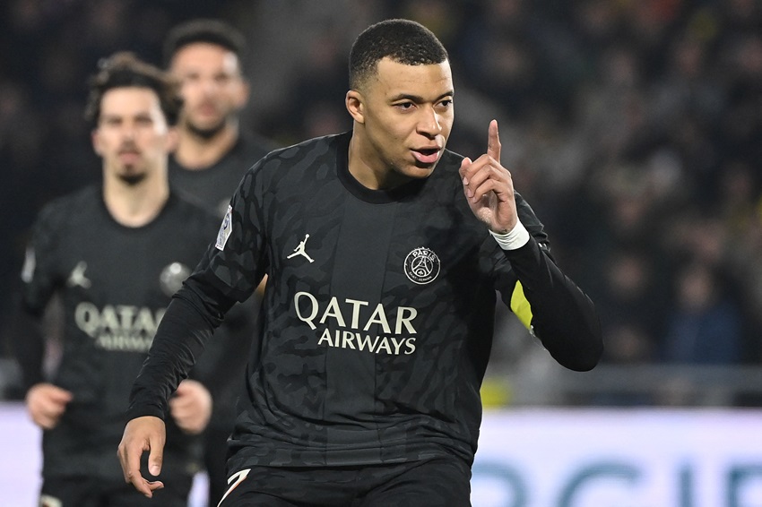 PSG doblega a Nantes con un gol del 'suplente' Kylian Mbappé y aumenta su ventaja en la cima