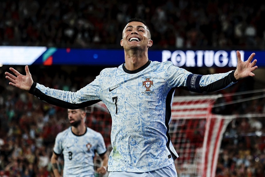 Cristiano Ronaldo anota su gol 900 en el triunfo de Portugal sobre Croacia