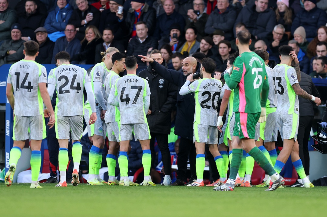 Control estricto en el Manchester City: Guardiola ordena pesar al plantel después de Navidad
