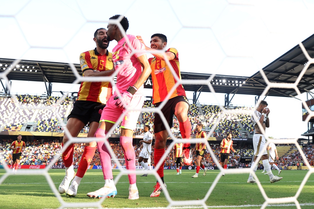 Espérance de Tunis, con penal atajado en el último minuto, da la campanada y elimina a Los Angeles