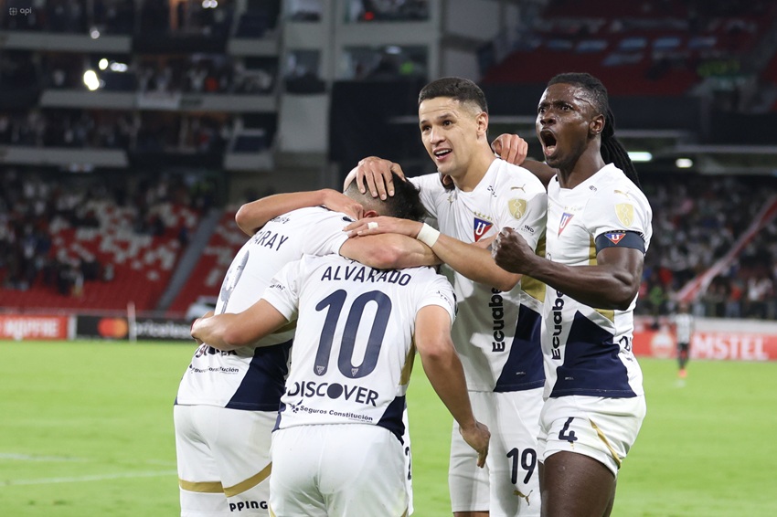 Liga de Quito arrasa a Central Córdoba y escribe su nombre en los octavos de la Libertadores