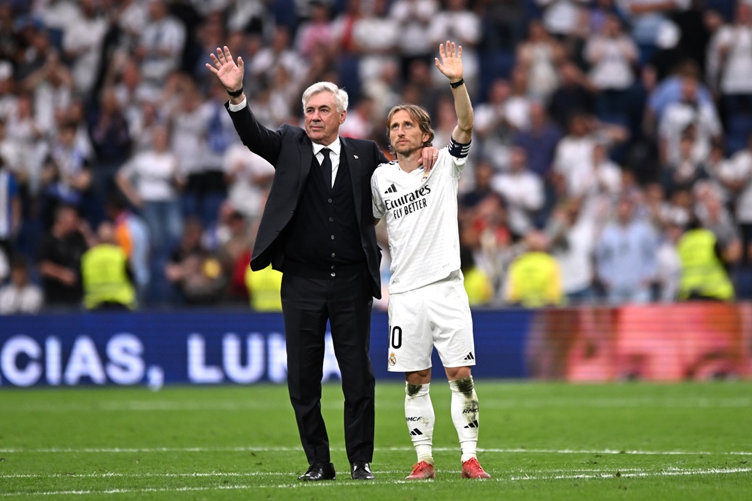Real Madrid supera a Real Sociedad en emotiva despedida de Modric y Ancelotti