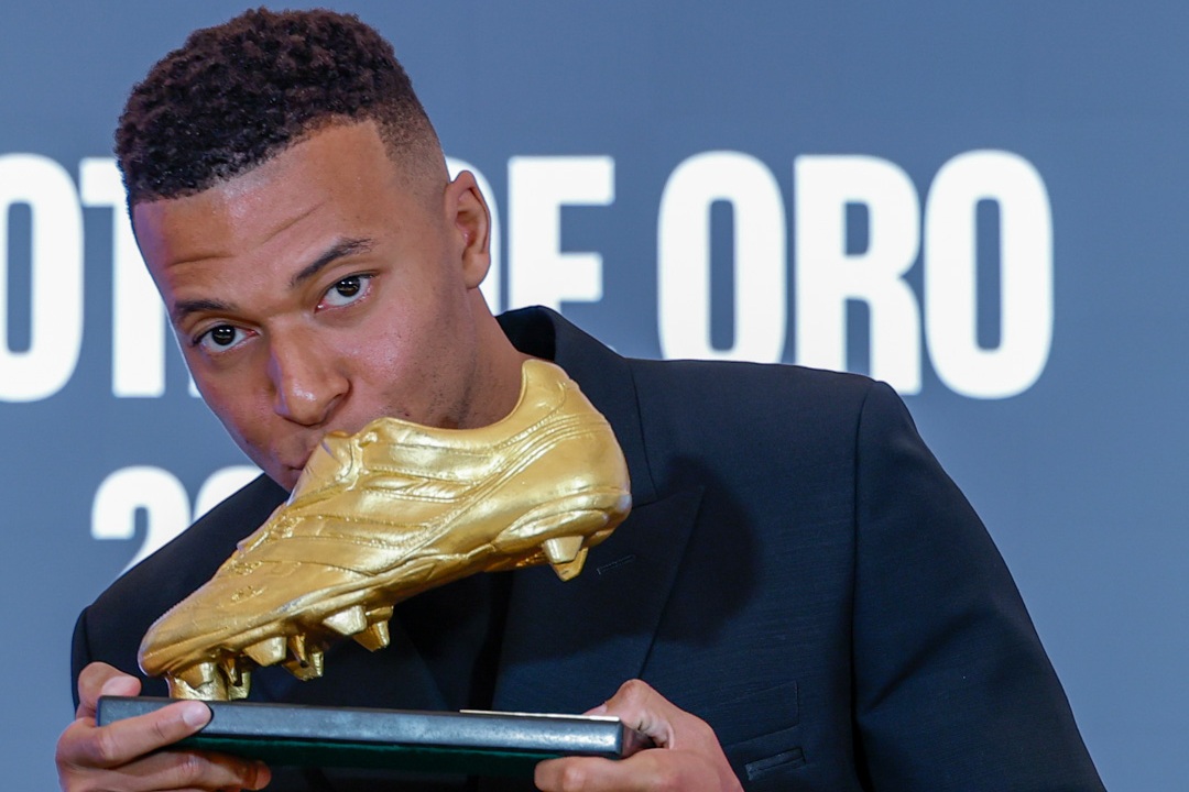 Kylian Mbappé recibe la Bota de Oro 2024-25