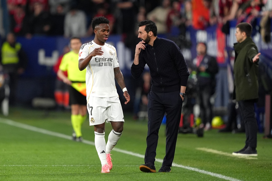 Vinícius admite que no logró conectar con Xabi Alonso y destaca su relación con Arbeloa