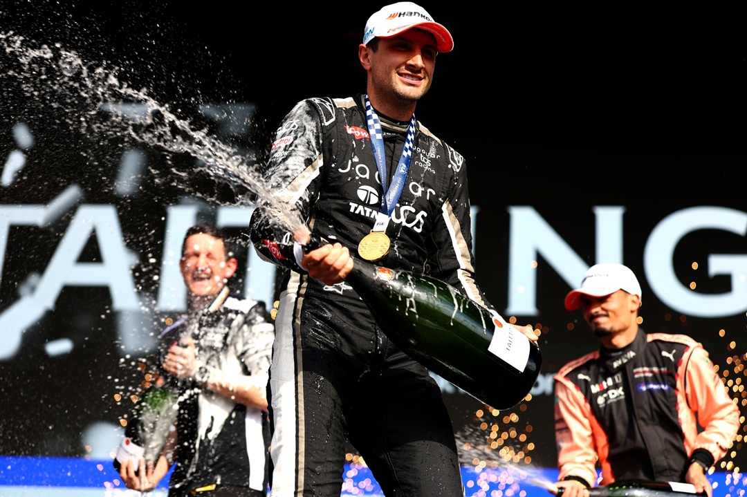 Mitch Evans mide un ataque perfecto y gana un apasionante E-Prix de Berlín