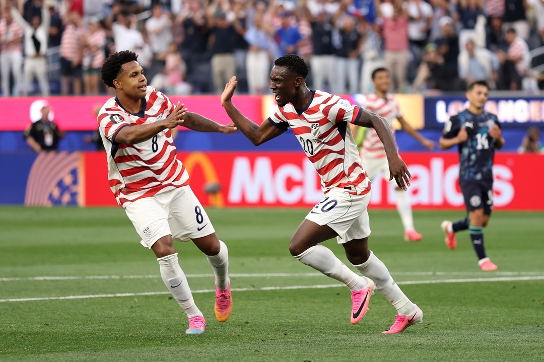Estados Unidos golea a Paraguay en el partido inaugural del Mundial
